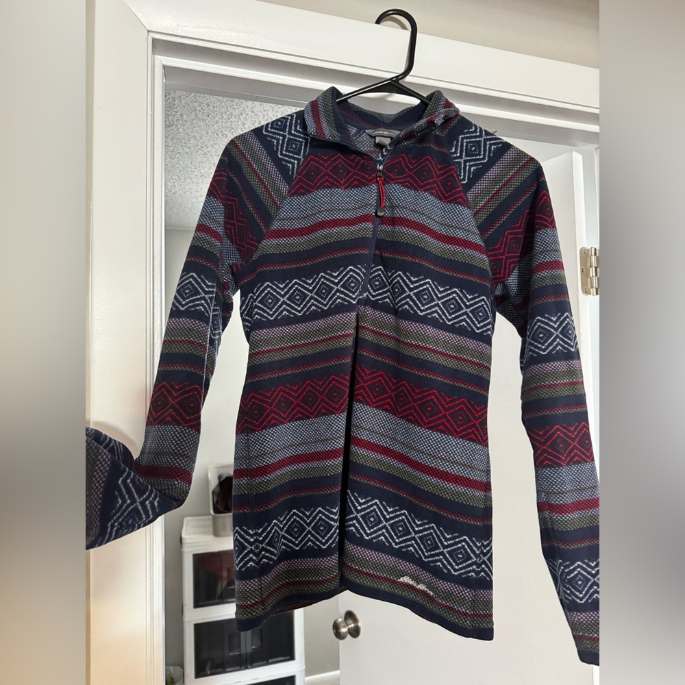 Eddie Bauer Women's Navy and Burgundy Fleece Pullover